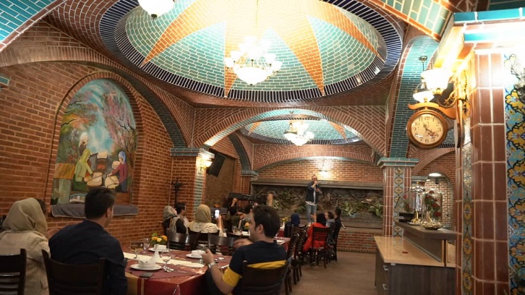 چطور برای جشن تولد یا نامزدی در رستوران زنجان رزرو کنیم؟